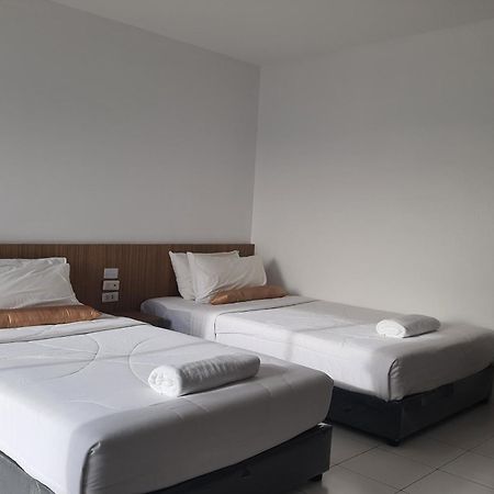Patong Bay Inn Extérieur photo